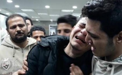 فيديو: أهالي ضحايا أسانسير مستشفى بنها ضربوا المحافظ