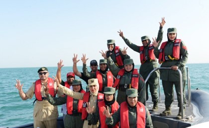 الإمارات أطلقت أول فريق نسائي في الشرق الأوسط لقيادة المراكب 