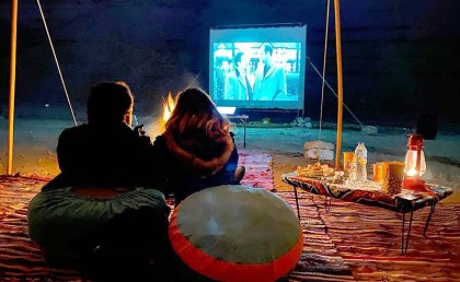 عشاء رومانسي وفيلم في محمية وادي دجلة يوم عيد الحب