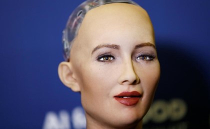 فيديو: الروبوت "صوفيا" هتيجي مصر لأول مرة