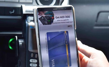 دبي هتسمح لركاب المواصلات يدفعوا الأجرة بالموبايل