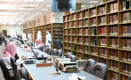 مكتبة بيع كتب في دبي مفيهاش موظفين وبتعتمد على "الثقة في الزباين"
