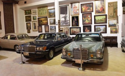 سعودي جمع نص مليون تحفة فنية في متحف خاص بيه