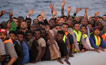 إيطاليا هتعمل ممرات آمنة لاستقبال اللاجئين من ليبيا بدل ما يغرقوا