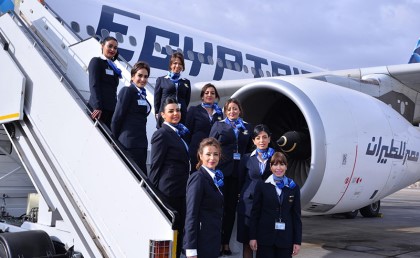 نائبة برلمانية طالبت بوجود "كوافير" في المطار لتحسين مظهر مضيفات مصر للطيران
